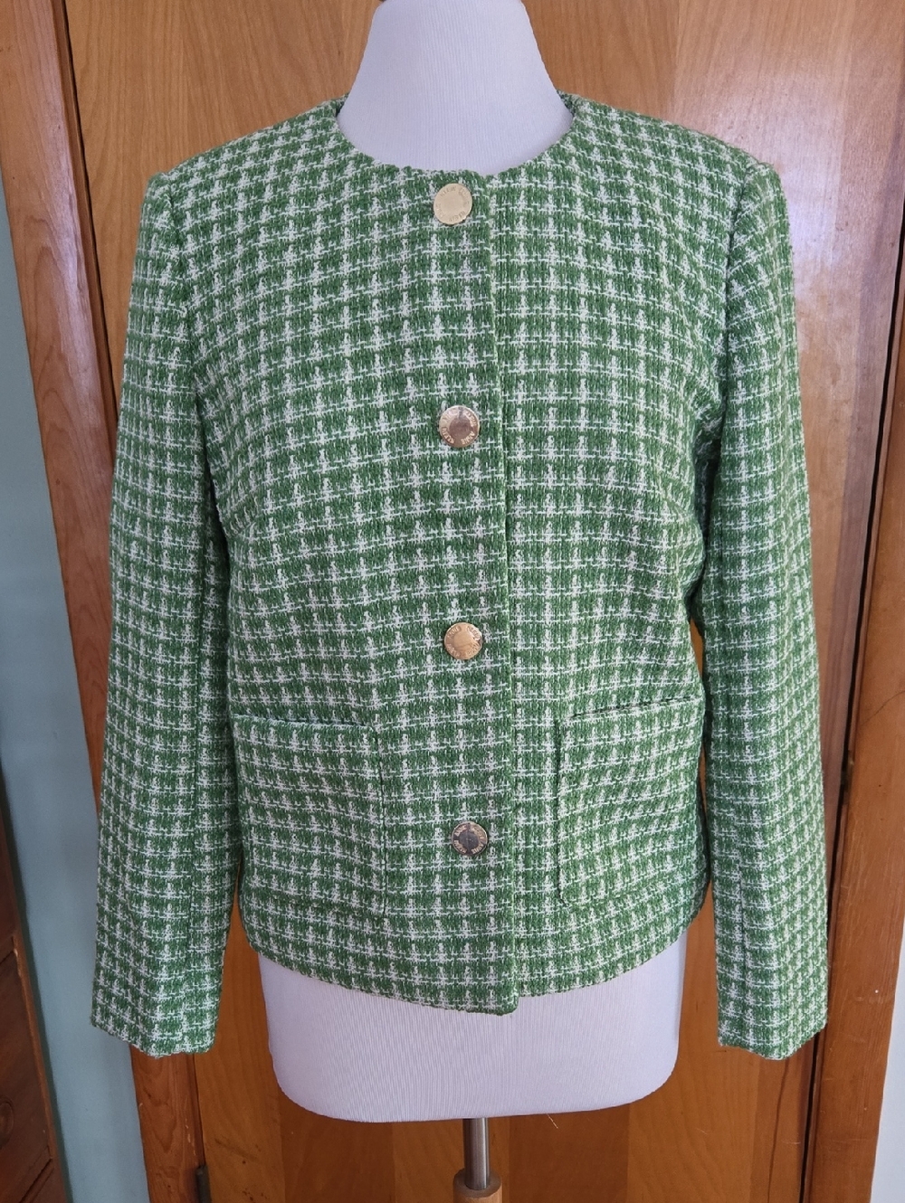 Anne Klein Jewel Neck Lady Jacket Green & White Tweed with Gold Button Size M